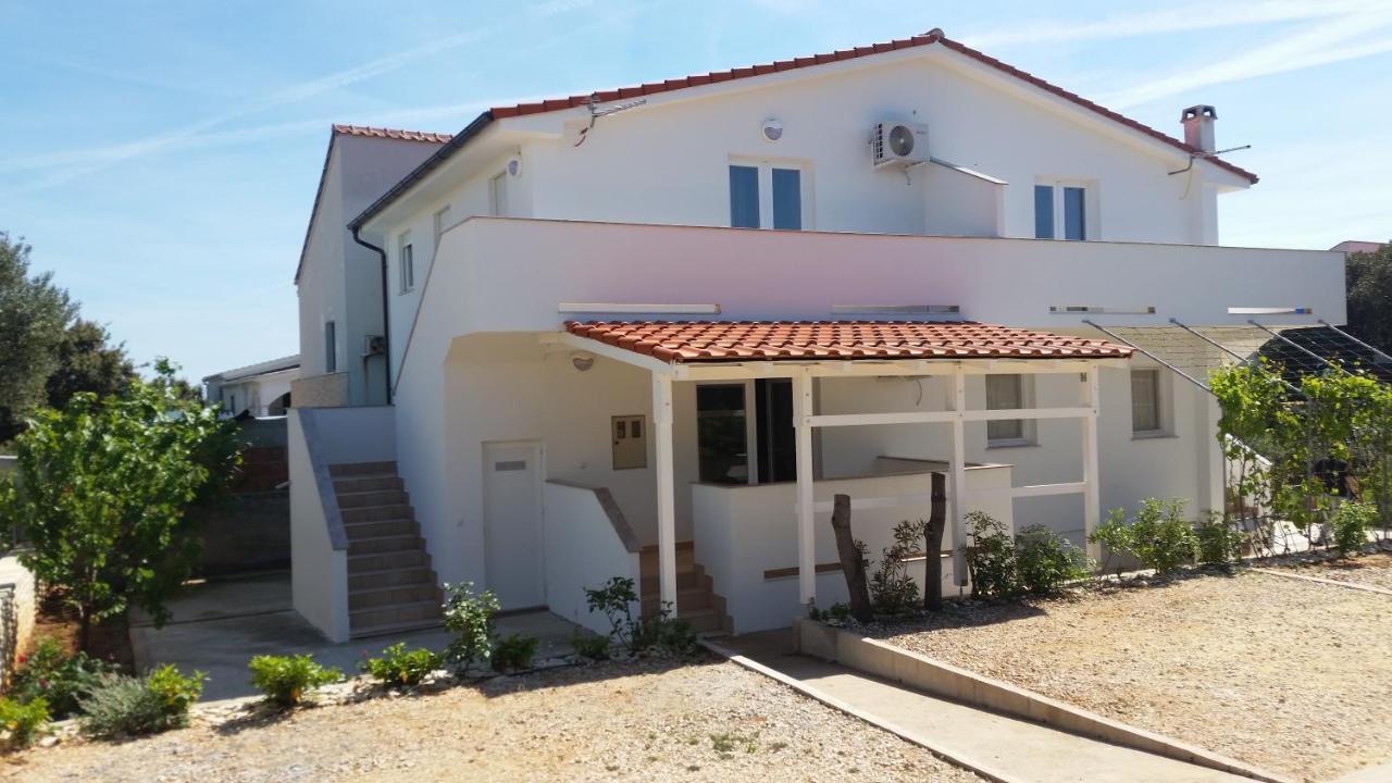 Apartments Maretic Mandre Εξωτερικό φωτογραφία