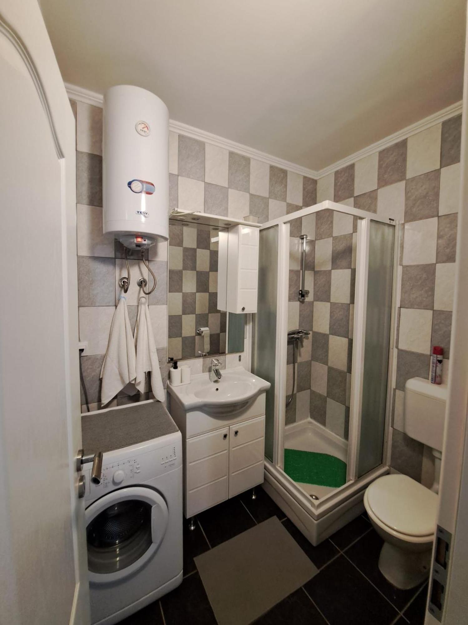 Apartments Maretic Mandre Εξωτερικό φωτογραφία