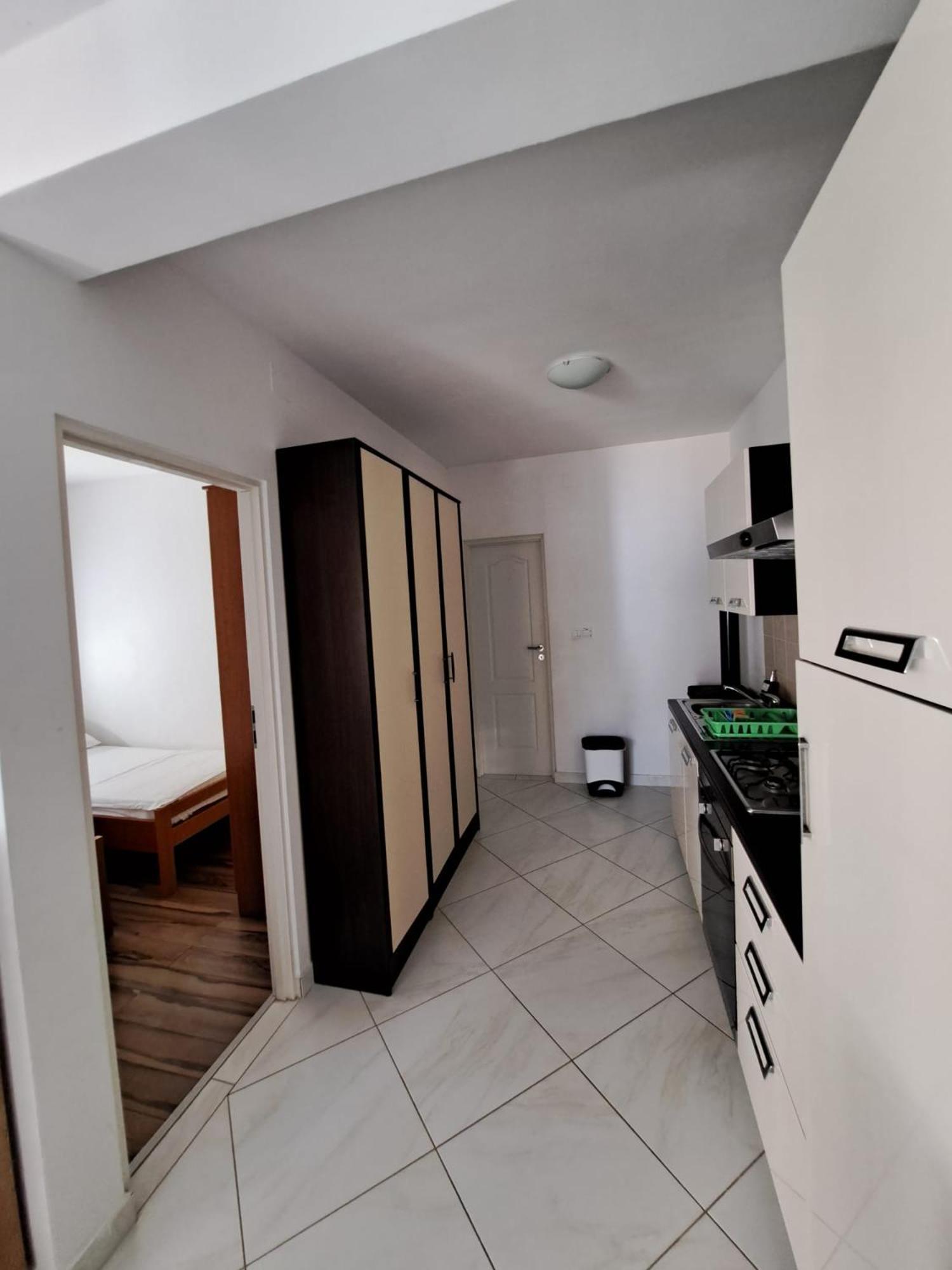 Apartments Maretic Mandre Εξωτερικό φωτογραφία